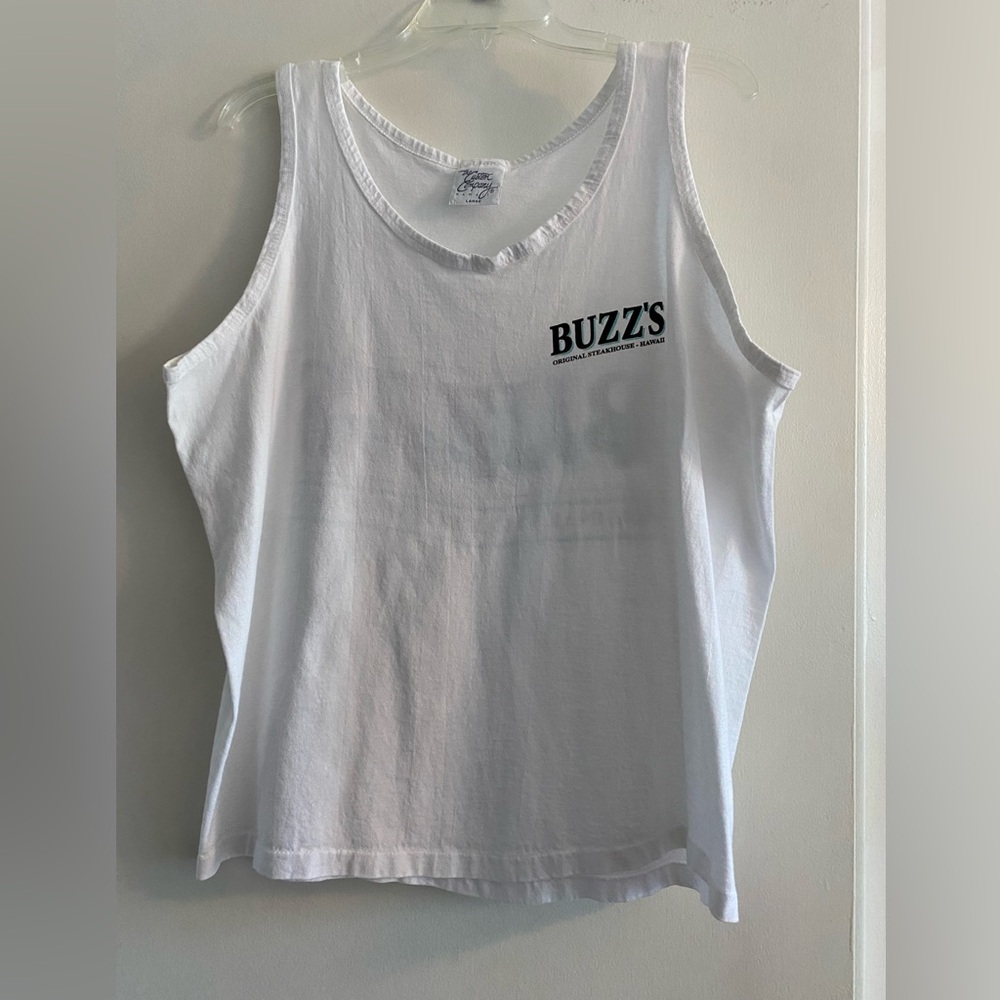 Women’s tank top Buzz’s steakhouse, Kailua Oahu, Hawaii. Like new.  Large.